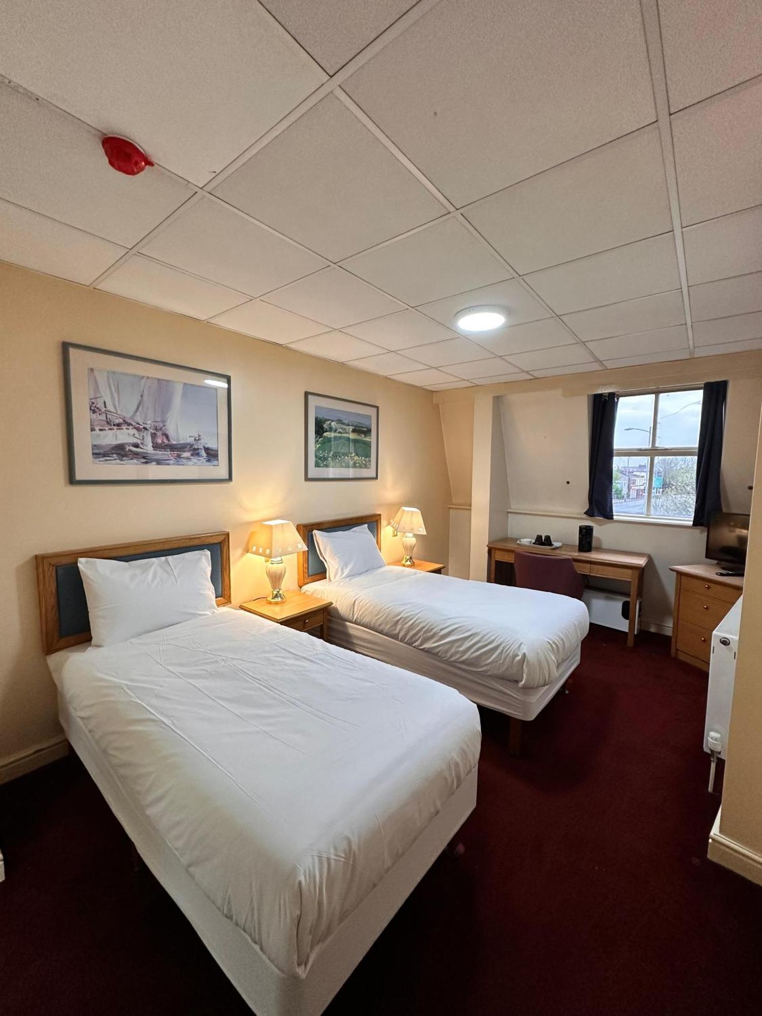 Throstles Nest Hotel Liverpool Eksteriør billede